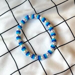 Blue beachy clay bead bracelet